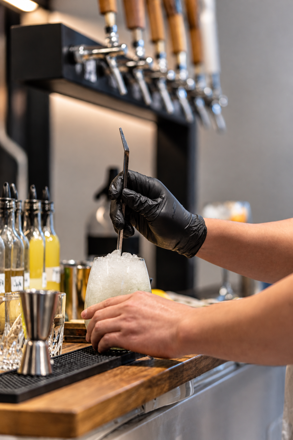 Tragos de autor preparados en la barra